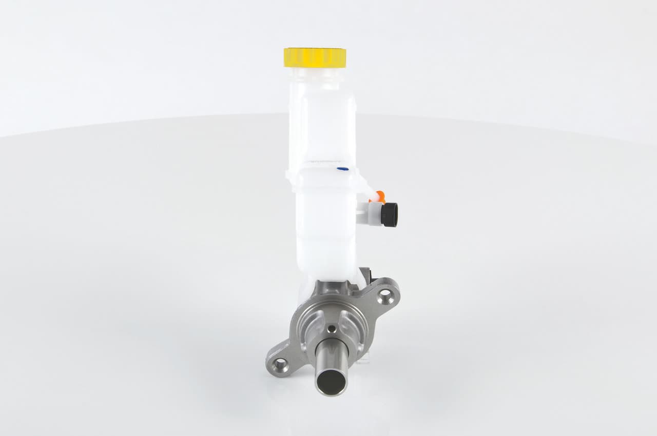 Master brake cylinder image