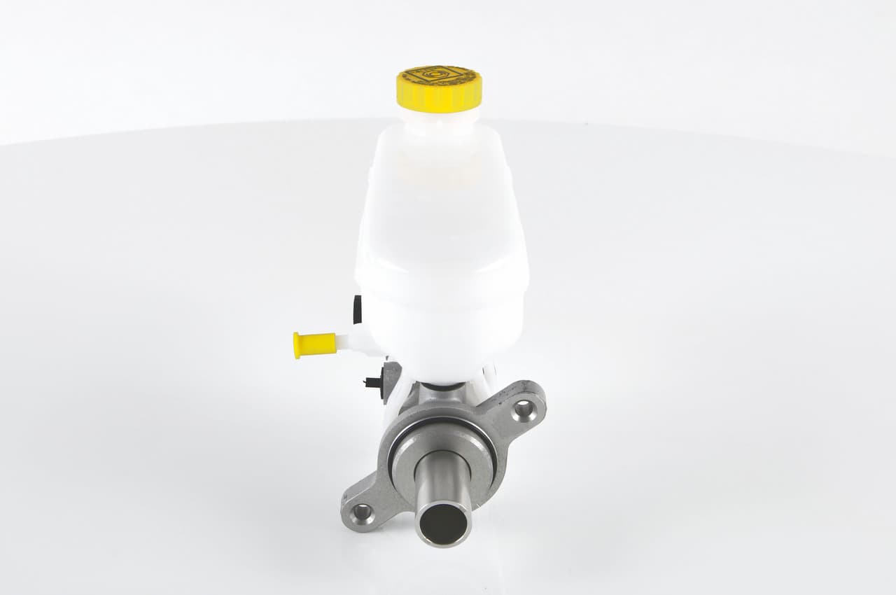 Master brake cylinder image